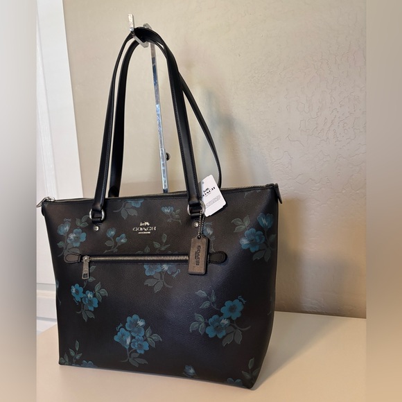 NWT Coach Gallery Victorian Floral Tote Bag!  Black Blue - Picture 4 of 10